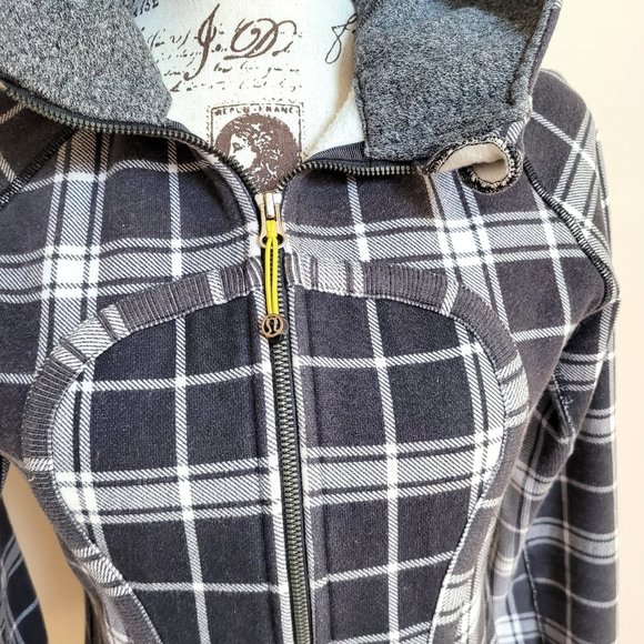 Lululemon Scuba Hoodie II Varsity Plaid 6 - Picture 5 of 6